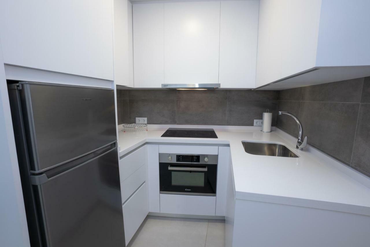 Apartamentos Mombasa 1 Planta Нерха Экстерьер фото