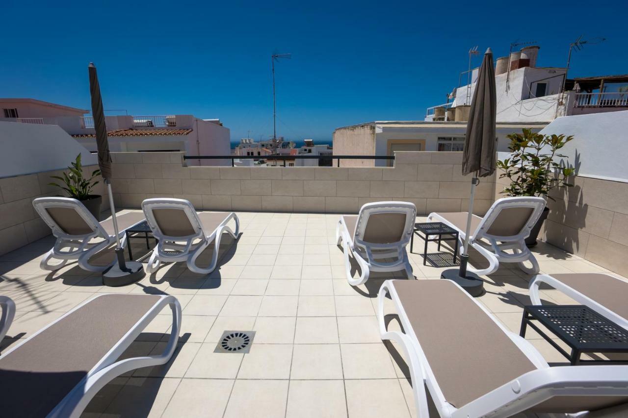 Apartamentos Mombasa 1 Planta Нерха Экстерьер фото
