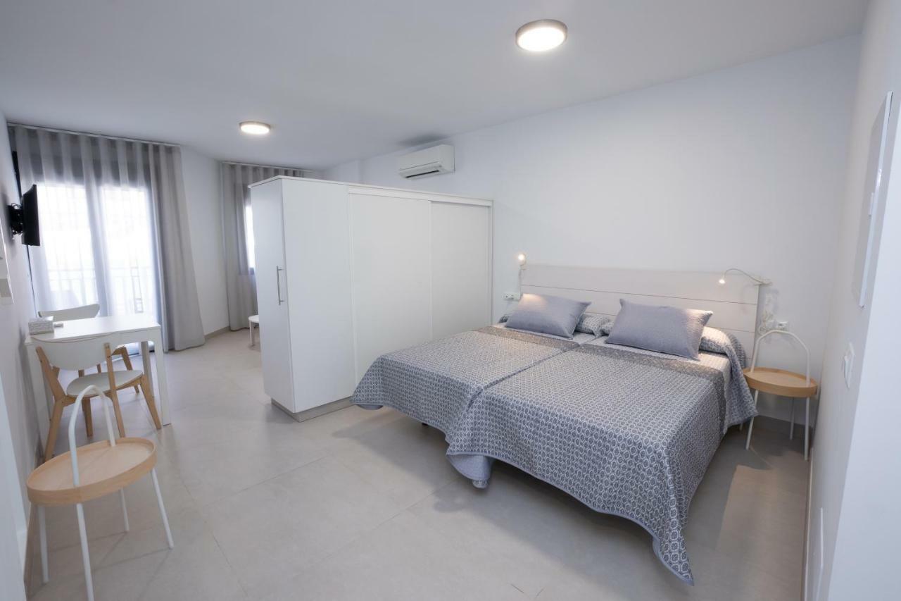 Apartamentos Mombasa 1 Planta Нерха Экстерьер фото