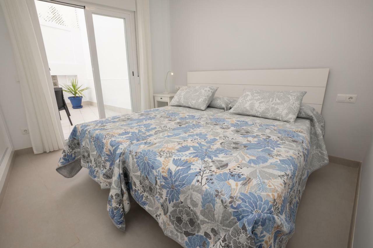 Apartamentos Mombasa 1 Planta Нерха Экстерьер фото