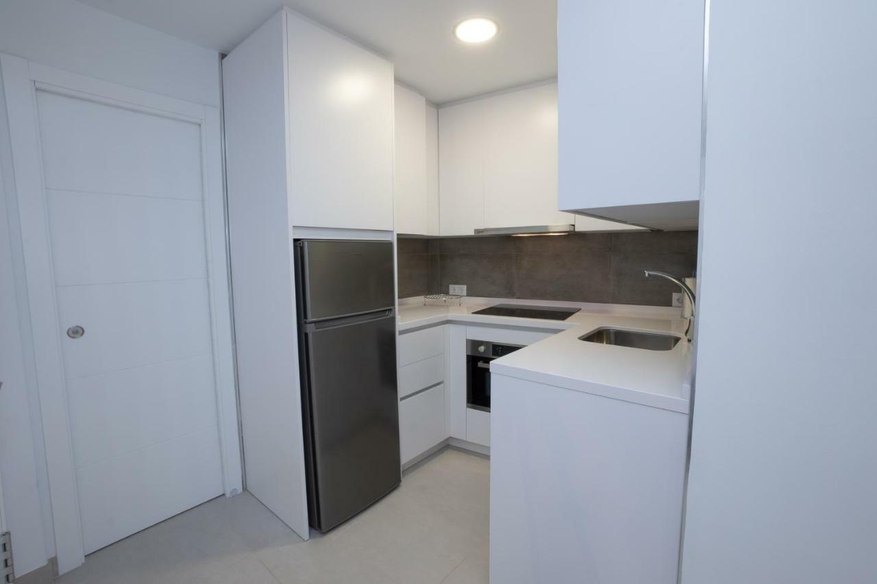 Apartamentos Mombasa 1 Planta Нерха Экстерьер фото